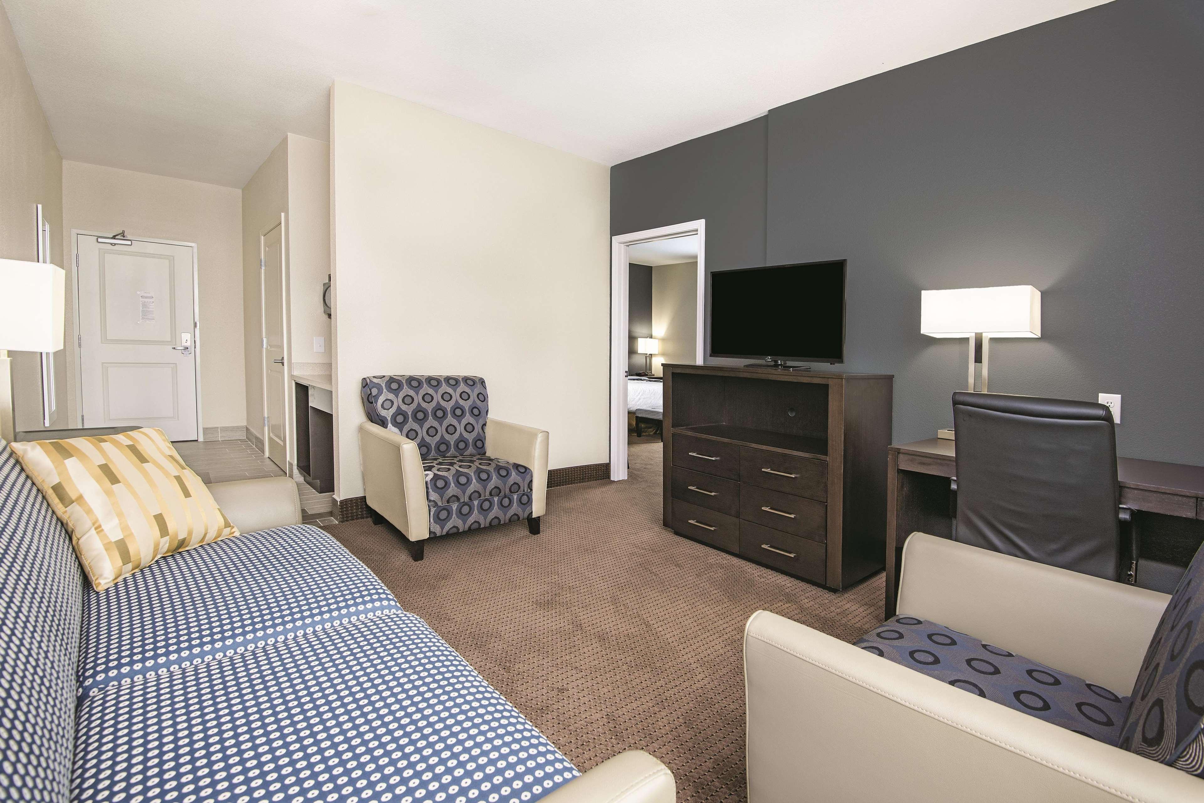 La Quinta By Wyndham Karnes City - Kenedy Bagian luar foto