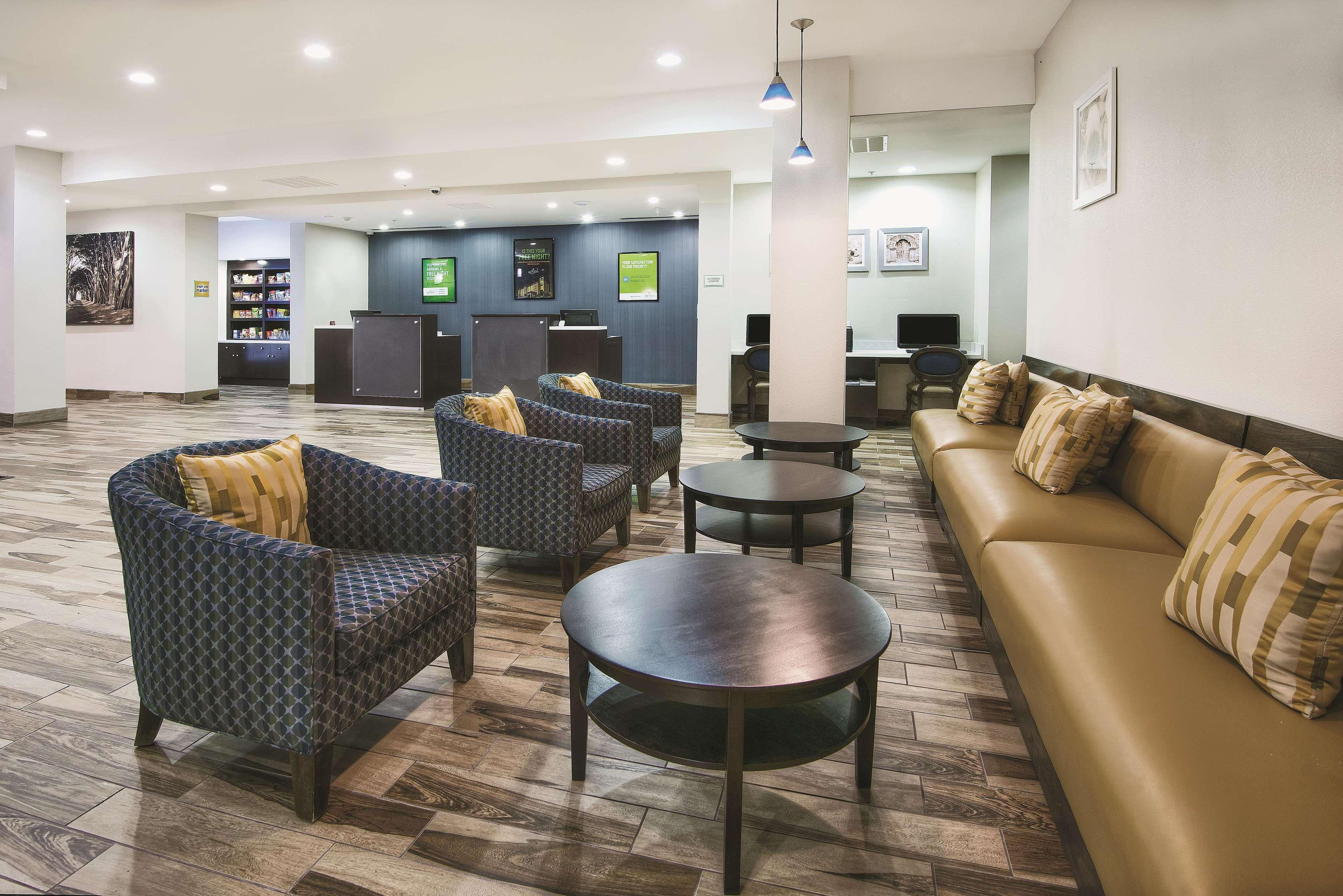 La Quinta By Wyndham Karnes City - Kenedy Bagian luar foto