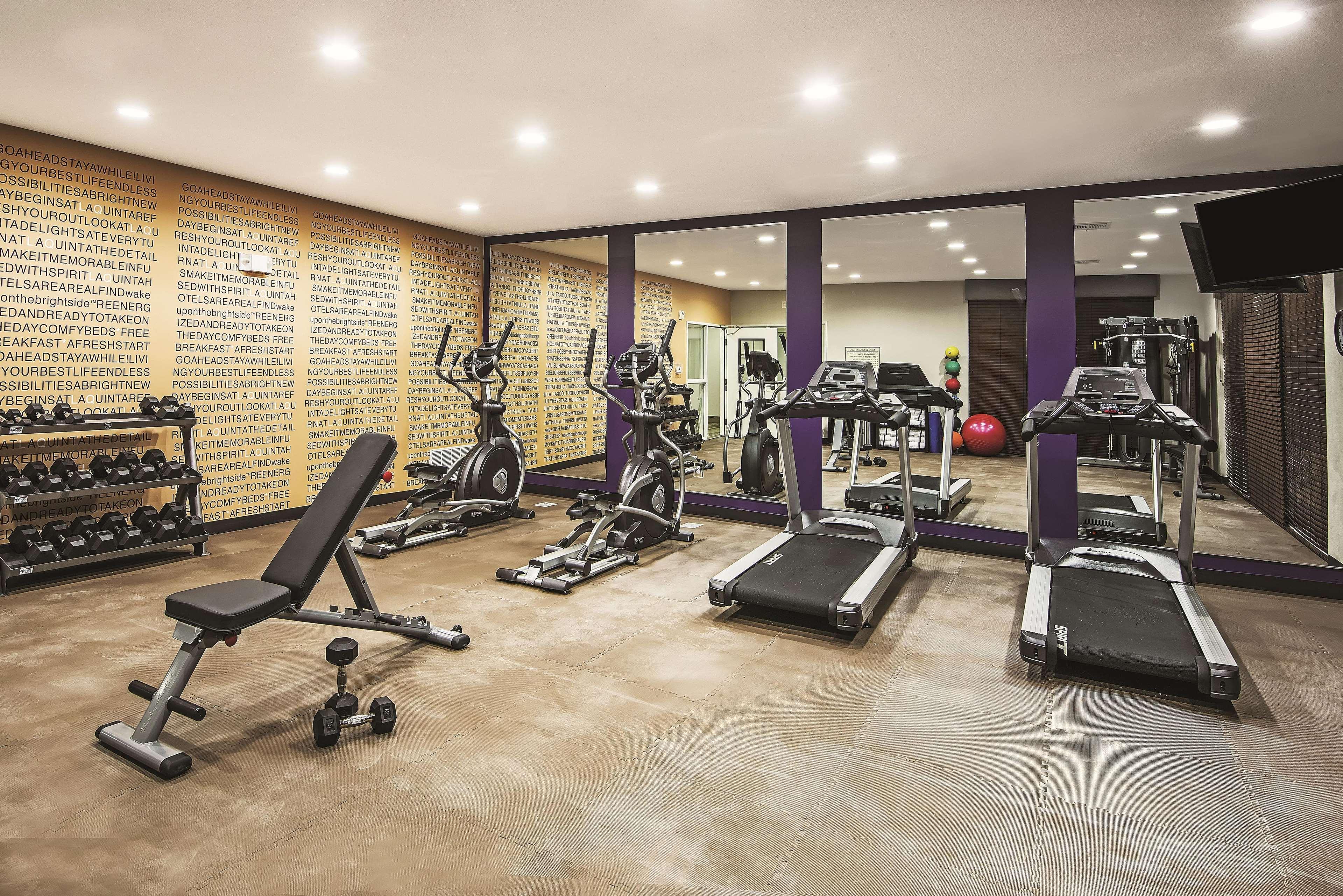 La Quinta By Wyndham Karnes City - Kenedy Bagian luar foto